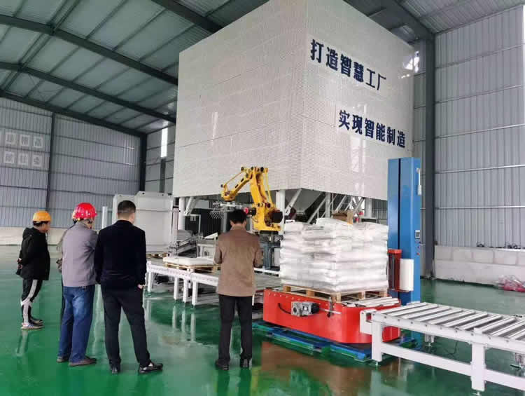 ɽ�|κ�򼯈F(tu��n)늏SÓ��ʯ���Ƃ��p�|(zh��)Ĩ��������ƽɰ�{�Ŀ